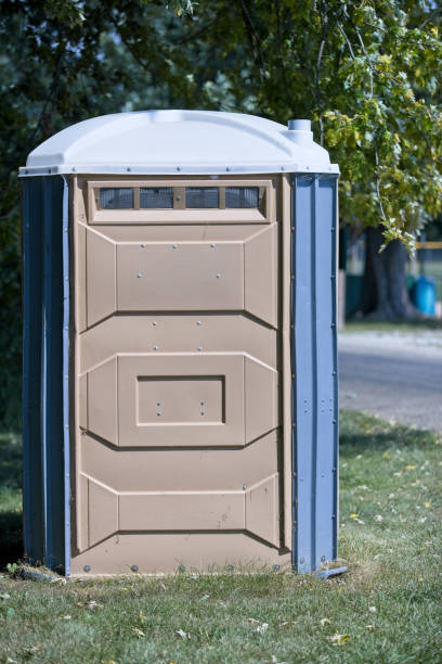 Best Porta potty delivery and setup  in Maysville, KY
